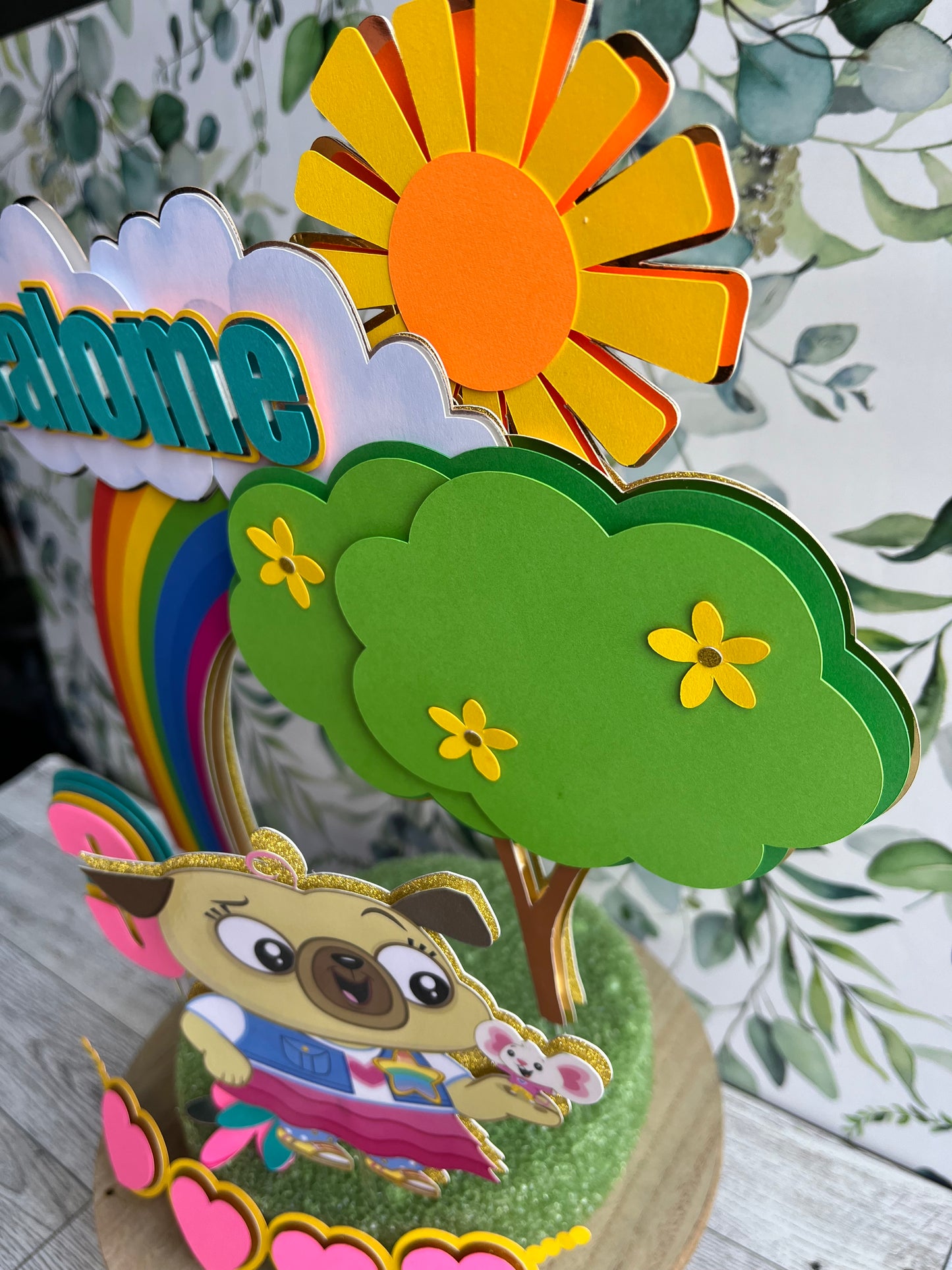 Chip and potatoe inspired cake toppers