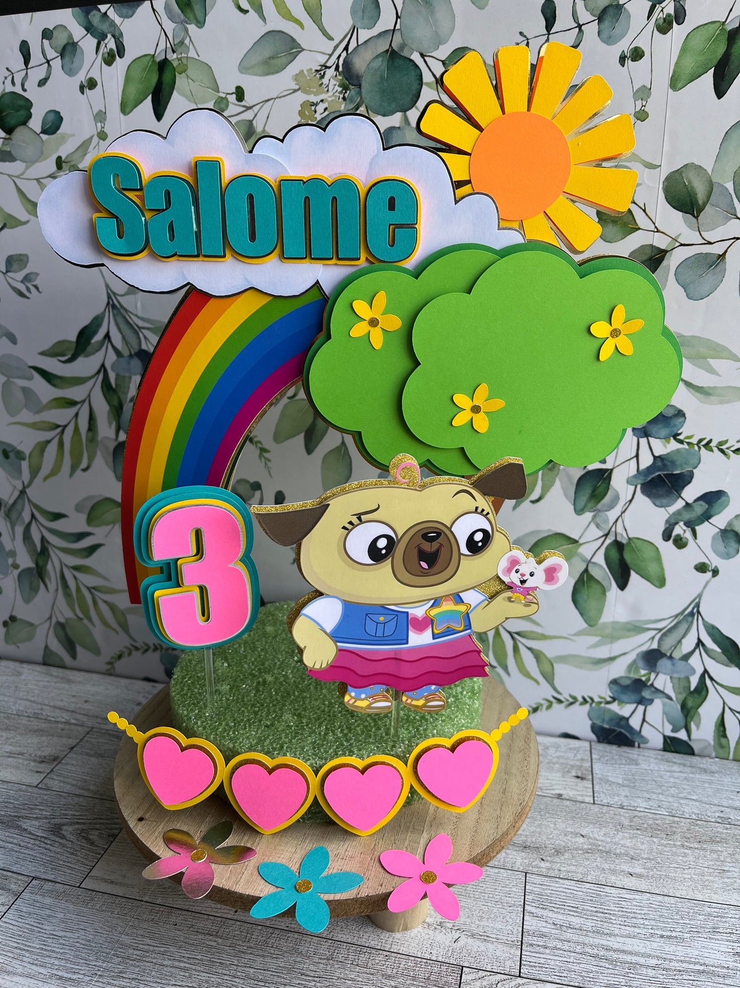 Chip and potatoe inspired cake toppers